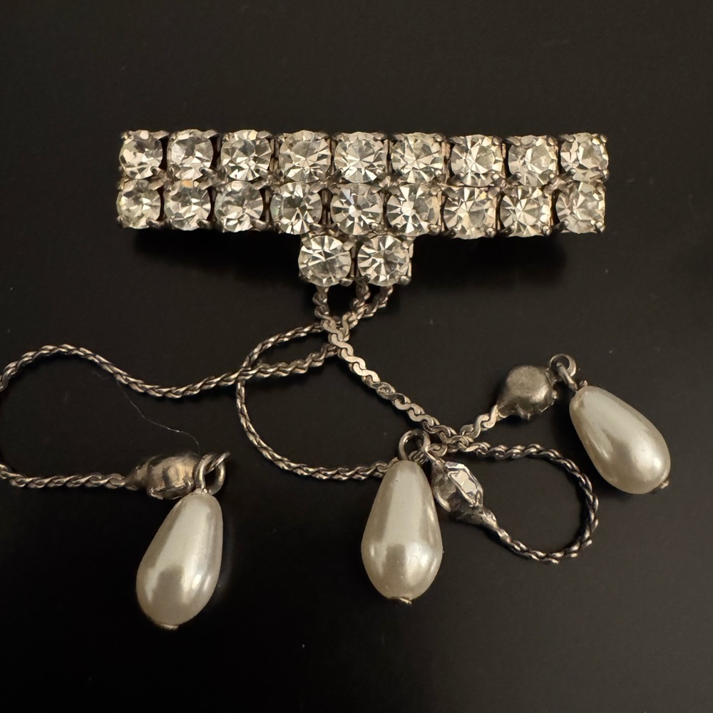 Vintage Rhinestone Pearl Drop Brooch